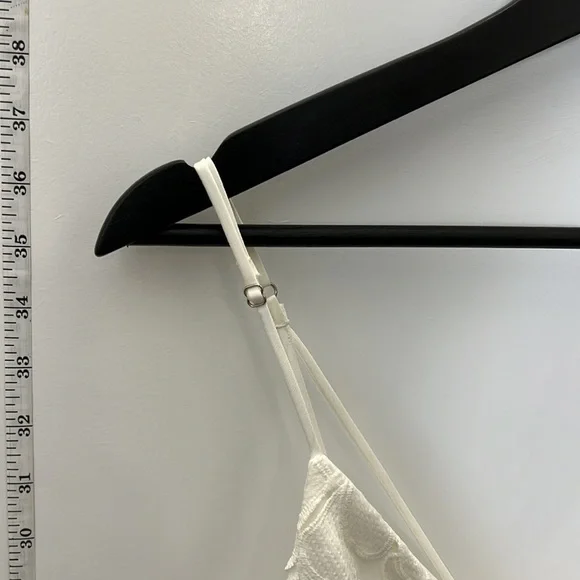 ASTR Lace Dress - Picture 9 of 9